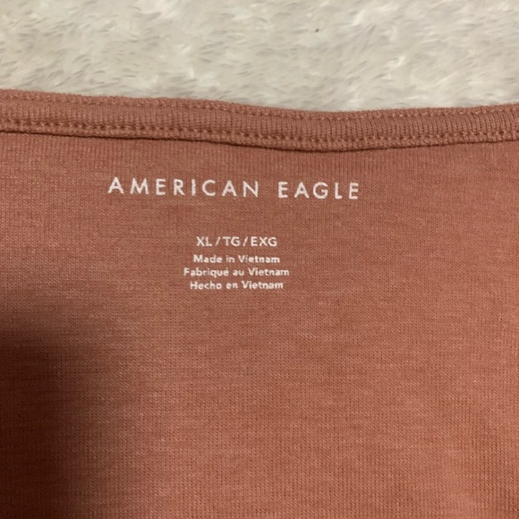 🌸(3/$20) AE button front tie tank - Picture 3 of 6